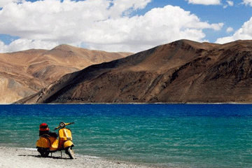 Drive back from Tsomoriri to Leh