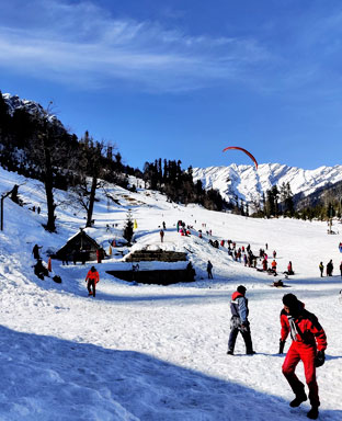 Pathankot to Manali Taxi